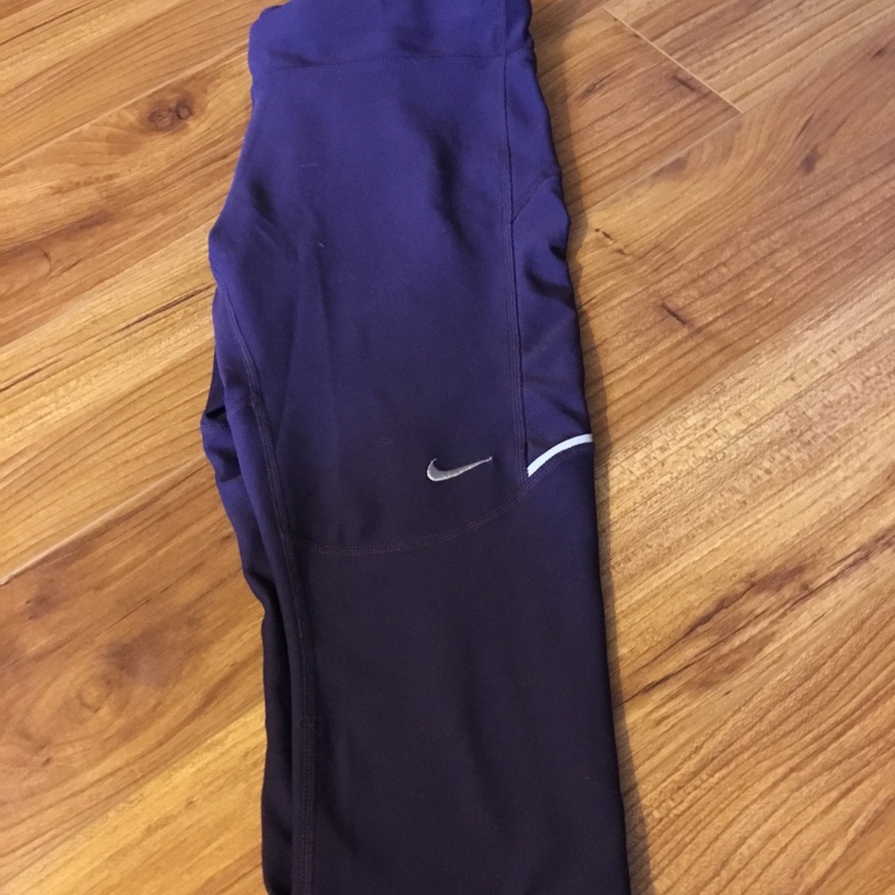 Nike dri fit capri